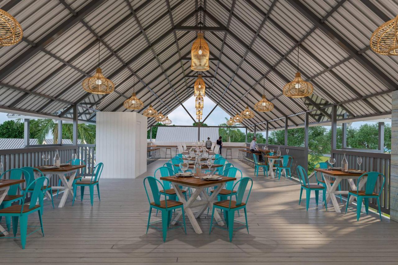Praveg Beach Resort Daman, Jampore Beach Buitenkant foto